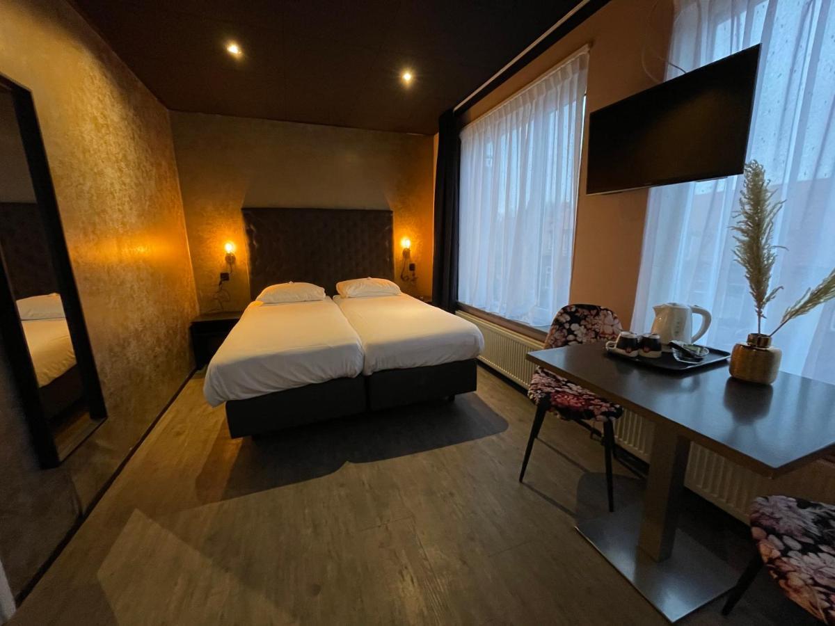 Hotel Restaurant Anno Nu Oostkapelle Exteriör bild