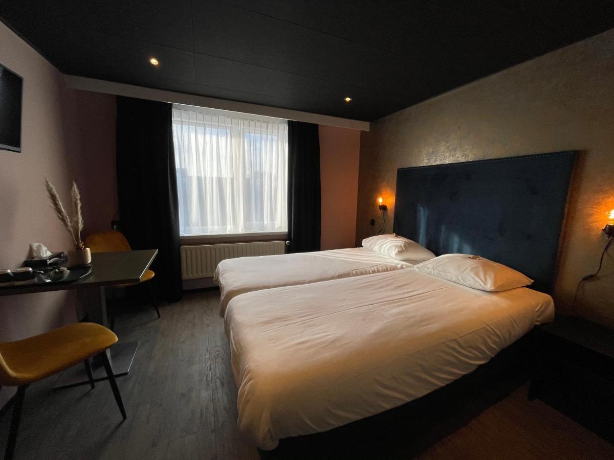 Hotel Restaurant Anno Nu Oostkapelle Exteriör bild